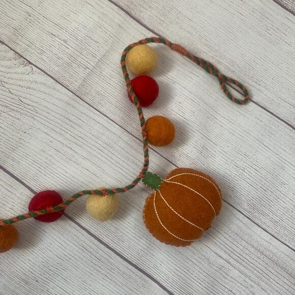 Haymarket Square Pumpkin Felt Ball Fall Garland Jute String Fall Thanksgiving 6' - Picture 7 of 10